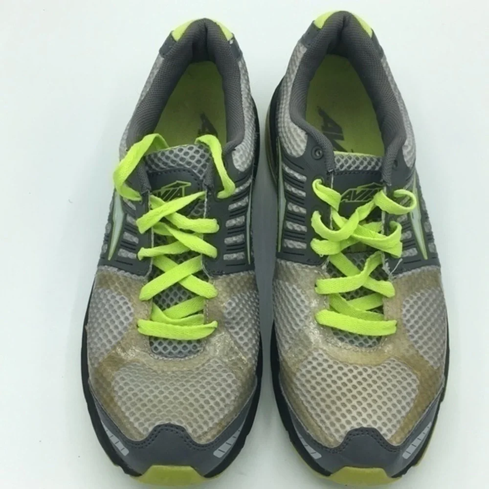 AVIA 180 mens gray and green athletic shoes